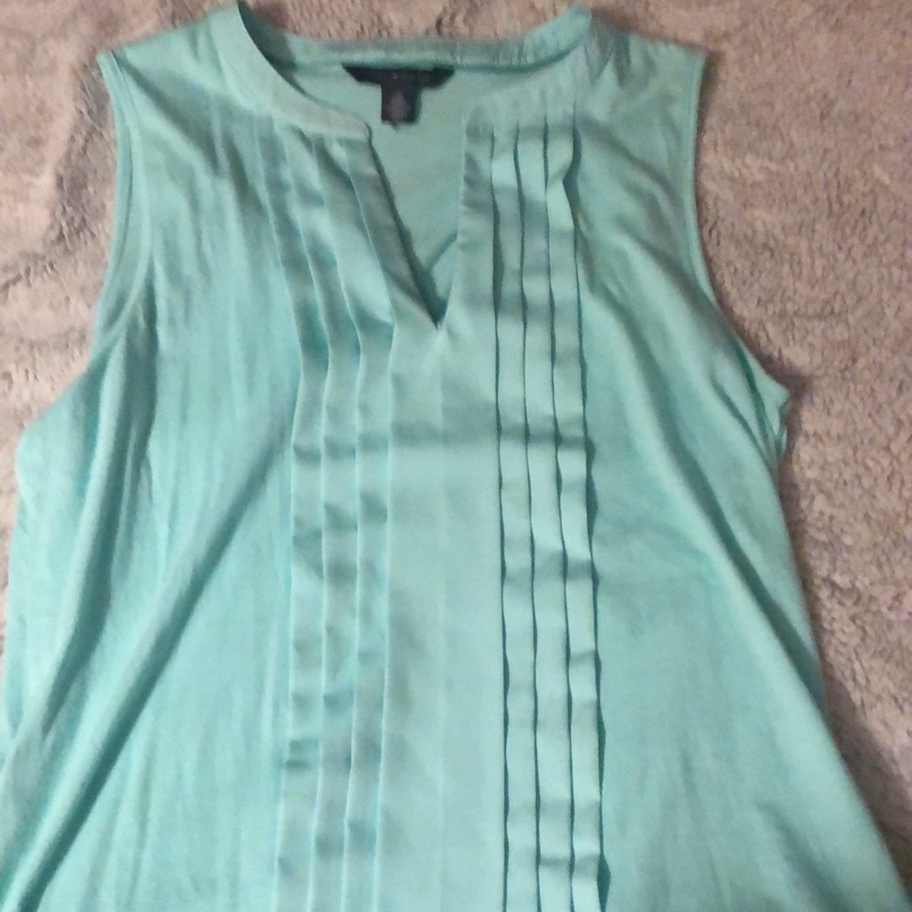 Women’s Tommy Hilfiger sleeveless summer top size large